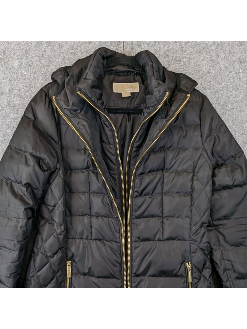 Michael Kors Black Quilted Hooded Puffer Coat w/ Gold Zippers Women's Size M - Picture 2 of 13